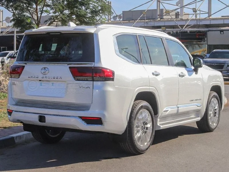 2026 Toyota Land Cruiser (LC300) VXR 3.5 Litres 6 Cylinders Petrol Engine White Red SUV