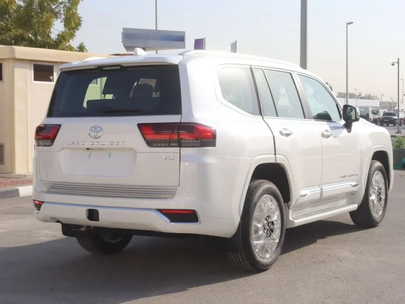 2026 Toyota Land Cruiser (LC300) VX 4.0 Litres 6 Cylinders Petrol Engine White Black SUV