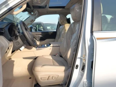 2025 Toyota Land Cruiser VXR 3.3L V6 Twin-Turbo Diesel Engine White Beige SUV GCC Specs