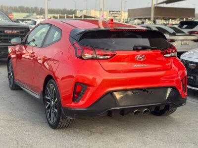 2019 Hyundai Veloster Turbo GDI Turbo 1.6 Litres 4 Cylinders Engine Red Black hatchback