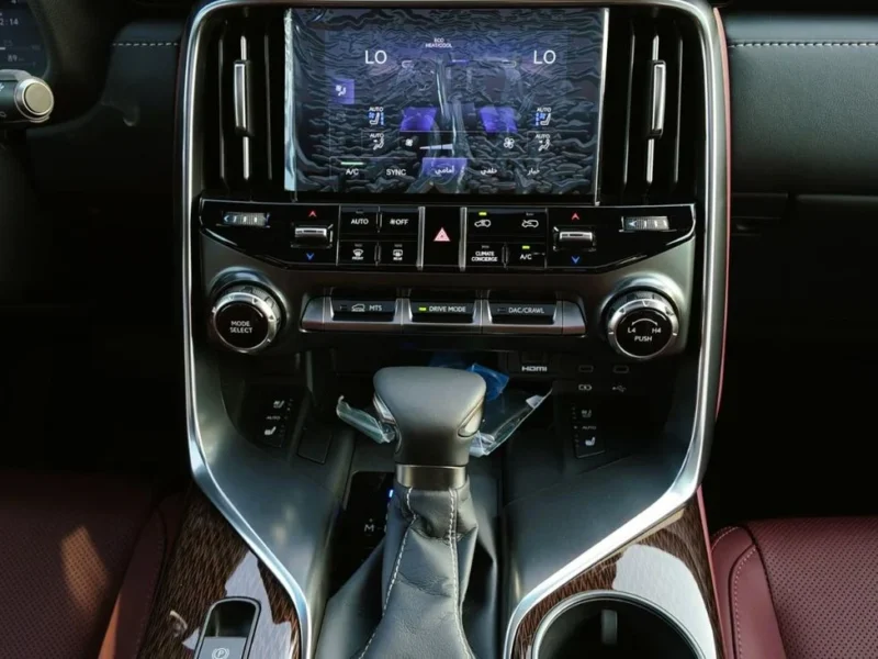 2026 LEXUS LX 600 PRESTIGE 3.5 Litres twin-turbo V6 Petrol Engine Black Burgundy SUV