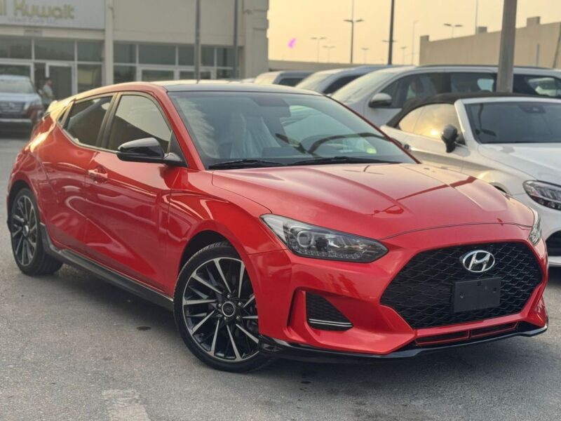 2019 Hyundai Veloster Turbo GDI Turbo 1.6 Litres 4 Cylinders Engine Red Black hatchback
