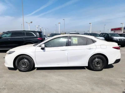 2025 Toyota Camry E 2.5 Liters 4 Cylinders petrol Engine White Beige Sedan Automatic