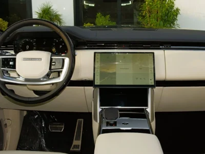 2026 Land Rover Range Rover Autobiography P530 4.4LTwin-Turbo V8 Black White SUV