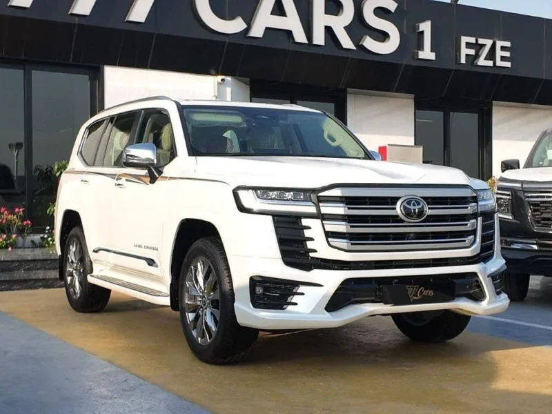 2025 Toyota Land Cruiser VXR 3.3L V6 Twin-Turbo Diesel Engine White Beige SUV GCC Specs