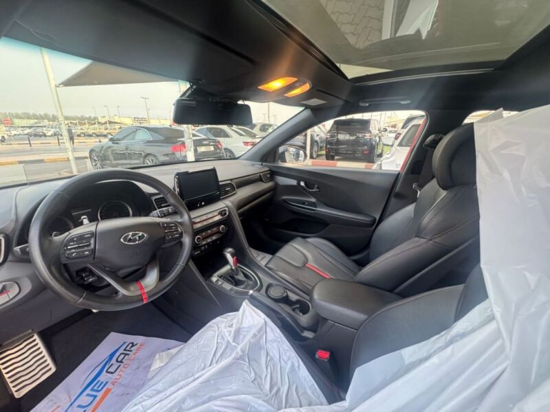 2019 Hyundai Veloster Turbo GDI Turbo 1.6 Litres 4 Cylinders Engine Red Black hatchback