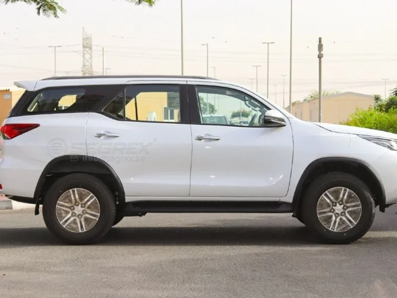 2026 Model Toyota Fortuner VXR VX1 4.0 6 Cylinders Petrol Engine White Beige SUV GCC