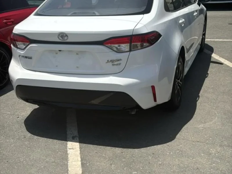 2024 Toyota Corolla 1.2 Litres 4 Cylinders Hybrid Engine White Black Sedan Automatic