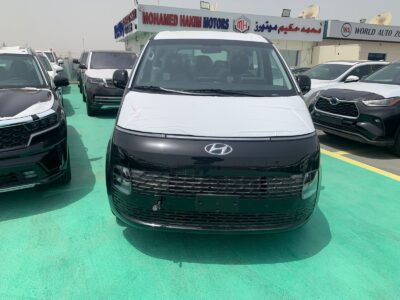 2024 Hyundai Staria 3.5L 6 Cylinders Petrol Engine Black 11-Seater Van