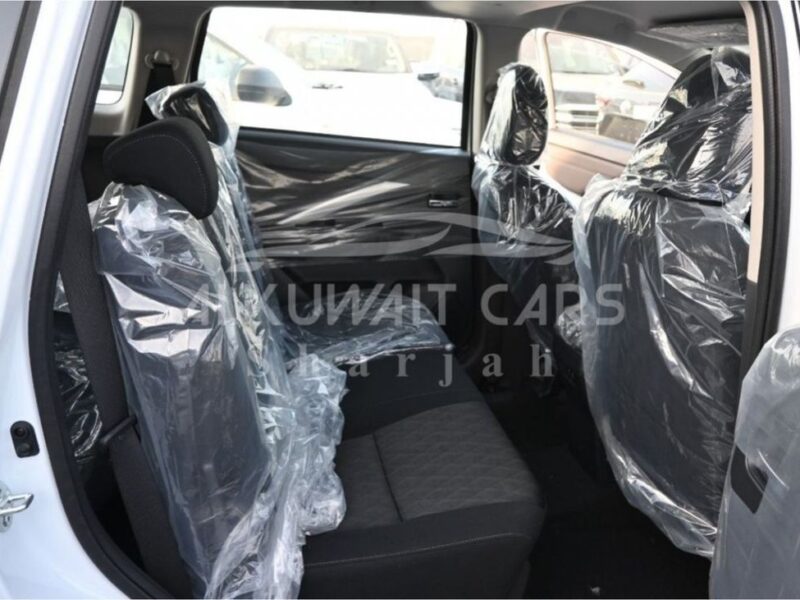 2023 MITSUBISHI XPANDER 1.5L 4 Cylinders PETROL Engine AT White Black SUV GCC Specs