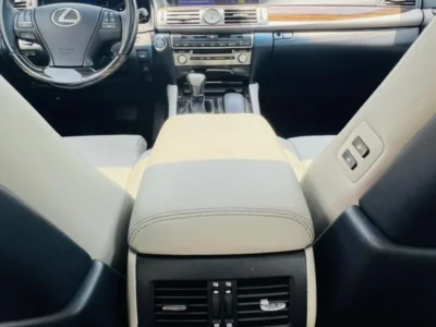 2013 LEXUS LS460 4.6 Litres V8 Petrol Engine Grey Beige Luxury Sedan GCC Specs