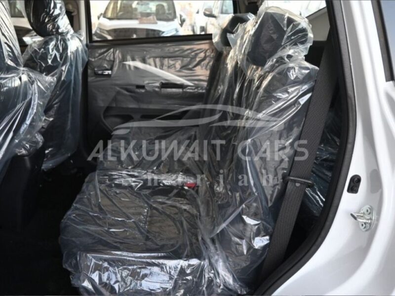 2023 MITSUBISHI XPANDER 1.5L 4 Cylinders PETROL Engine AT White Black SUV GCC Specs