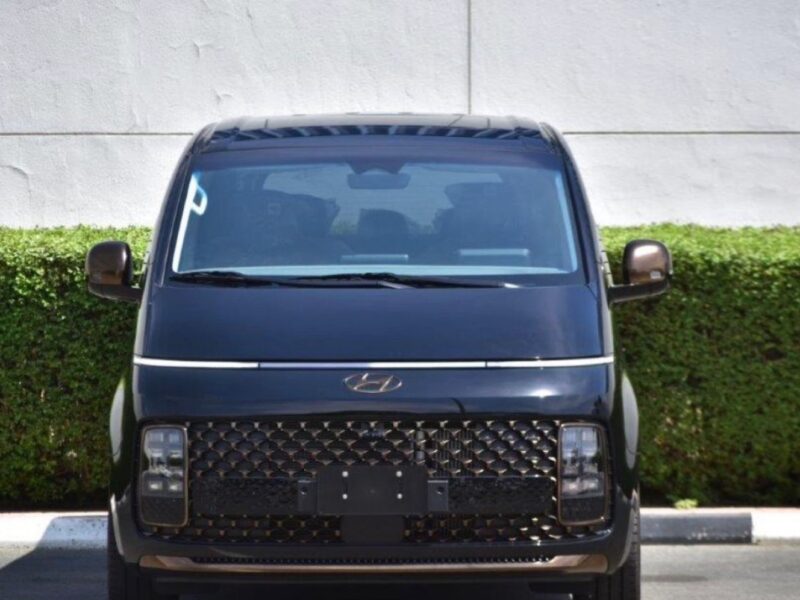 2024 Hyundai Staria 2.2L 4 Cylinders Diesel Engine Black Tan Premium Family Van