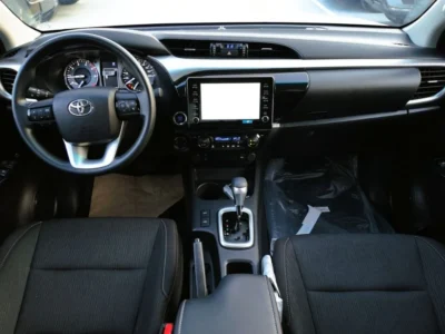 2026 Toyota Hilux SR5 2.4 L 4 Cylinders Diesel Engine Grey Black Double Cab Truck 4X4