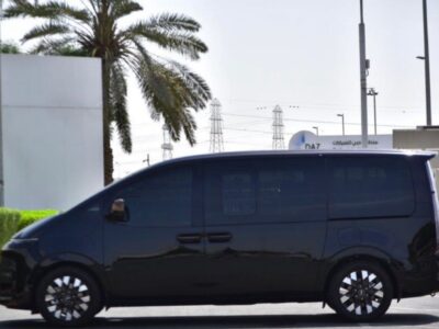 2024 Hyundai Staria 2.2L 4 Cylinders Diesel Engine Black Tan Premium Family Van