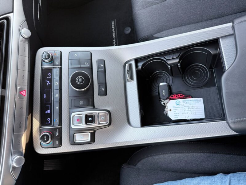 2022 HYUNDAI PALISADE SEL 3.8-liter V6 Petrol Engine White Black SUV American Specs