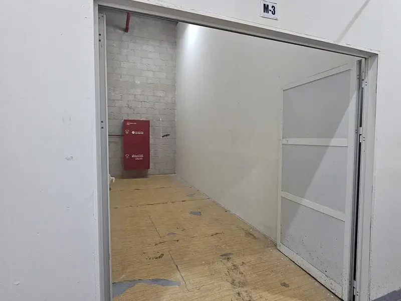 Al Quoz 4 390 SQFT BRAND NEW STORAGAE WAREHOUSE AVAILABLE FOR RENT