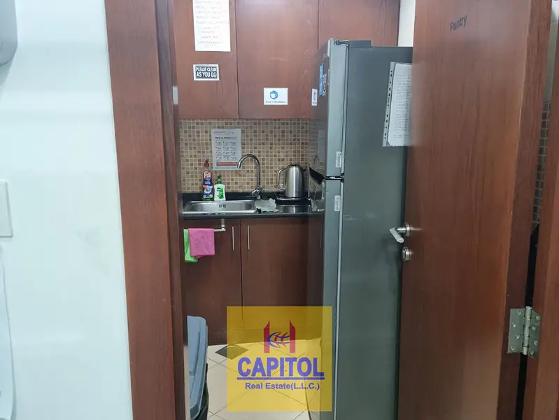 1,446 sqft FURNISHED OFFICE ,BURJ KHALIFA AND CANAL VIEW WITH 6 PARTITION HIGH FLOOR AVAIL
