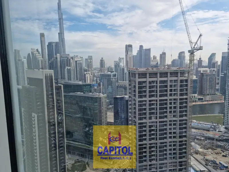 1,446 sqft FURNISHED OFFICE ,BURJ KHALIFA AND CANAL VIEW WITH 6 PARTITION HIGH FLOOR AVAIL