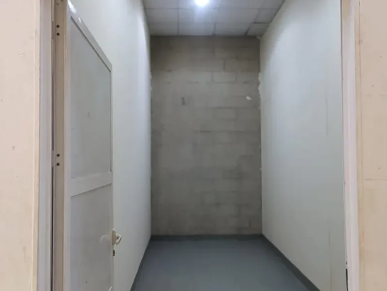 HURRY LIMITED UNITS LEFT 140 sqft BEST STORAGE WAREHOUSE AT UNBEATABLE PRICES