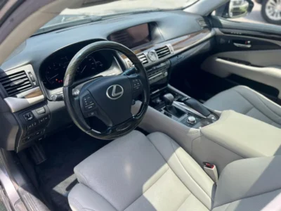 2013 LEXUS LS460 4.6 Litres V8 Petrol Engine Grey Beige Luxury Sedan GCC Specs