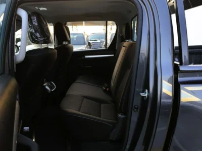 2026 Toyota Hilux SR5 2.4 L 4 Cylinders Diesel Engine Grey Black Double Cab Truck 4X4