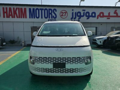 2026 Hyundai Staria 3.5L 6 Cylinders Petrol Engine White Black Spacious MPV GCC Specs