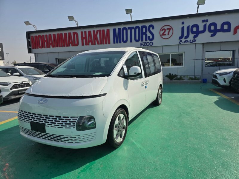 2026 Hyundai Staria 3.5L 6 Cylinders Petrol Engine White Black Spacious MPV GCC Specs