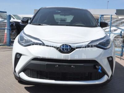 2023 Toyota C-HR 1.8 Litres 4 Cylinders Hybrid Engine White Black SUV Automatic
