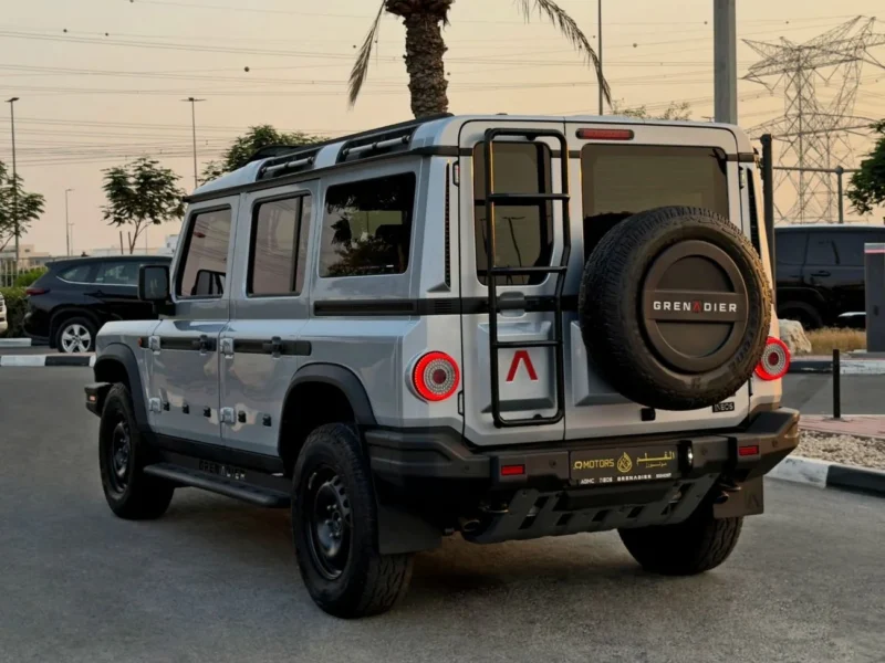 2023 INEOS Grenadier FIELDMASTER EDITION STD 3.0L 6 Cylinders Silver Black SUV GCC