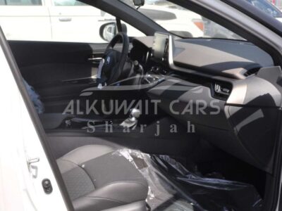 2023 Toyota C-HR 1.8 Litres 4 Cylinders Hybrid Engine White Black SUV Automatic