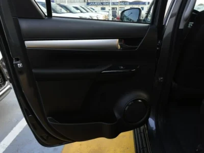 2026 Toyota Hilux SR5 2.4 L 4 Cylinders Diesel Engine Grey Black Double Cab Truck 4X4