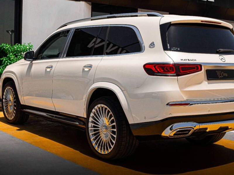 2022 Mercedes Maybach GLS 600 4.0 Litres V8 Biturbo Engine M177 with EQ Boost White SUV