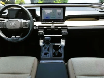 2026 TOYOTA RAV 4 EXR 2.0 Litres 4-Cylinder Petrol Engine White Beige SUV GCC Specs