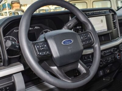 2026 Ford F550 XL Super Duty 6.7L V8 Turbo Petrol Engine White Black Pickup Truck Automatic