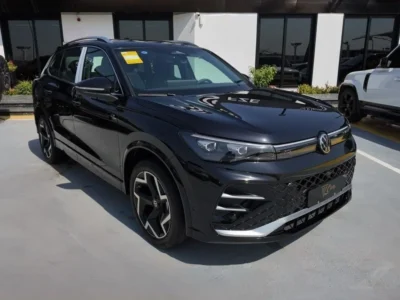 2025 VOLKSWAGEN TIGUAN L PRO 330TSI R-LINE SMART LEADING 4 Cylinders Black SUV