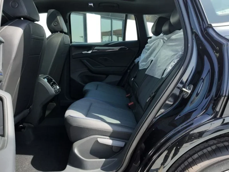2025 VOLKSWAGEN TIGUAN L PRO 330TSI R-LINE SMART LEADING 4 Cylinders Black SUV