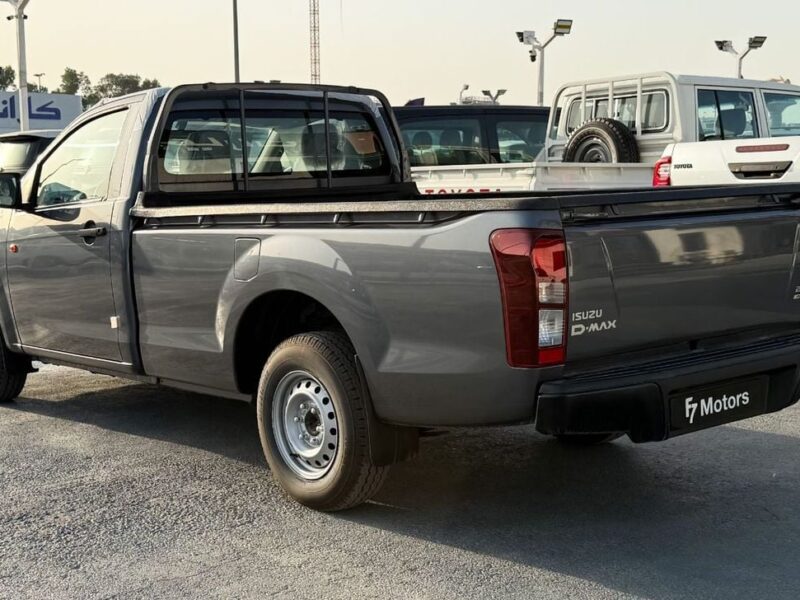 2026 Isuzu D-Max Intercooler 2.5L Turbo Diesel Intercooler Engine Black Grey Pickup Truck