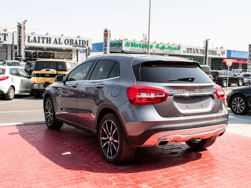 2017 Mercedes-Benz GLA-Class GLA 250 4 Cylinders Petrol Engine Grey Black SUV