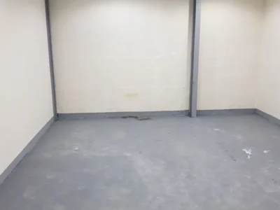 240 Sqft in Al Quoz Industrial Area 4 Mezzanine Floor Small Warehouse Ready to Move in