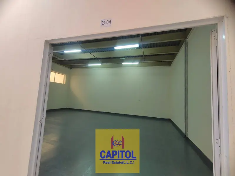 Al Quoz Industrial 4 950 SQFT STORAGE WAREHOUSE AVAILABLE FOR RENT