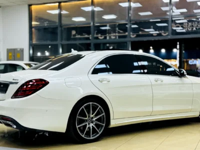 2018 Mercedes-Benz S 560 4MATIC V8 Biturbo Petrol Engine White Beige Sedan GCC Specs