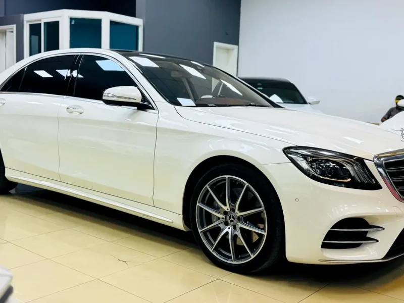 2018 Mercedes-Benz S 560 4MATIC V8 Biturbo Petrol Engine White Beige Sedan GCC Specs