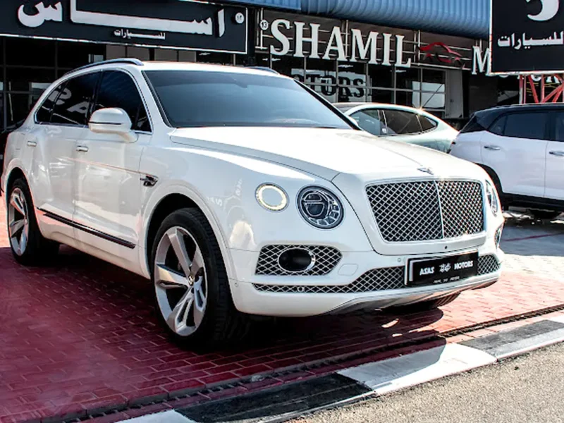 2020 Bentley Bentayga Special Edition 8 Cylinders petrol Engine White Tan GCC Specs
