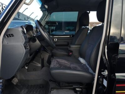 2024 TOYOTA LAND CRUISER HARD-TOP 70 SERIES 4.0L 6 Cylinders Black Tan SUV GCC