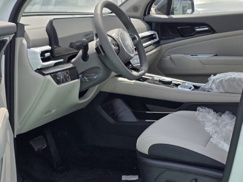 2026 Kia Sportage Luxury 1.5 Litres Turbocharged Inline-4 Petrol Engine White SUV GCC Specs