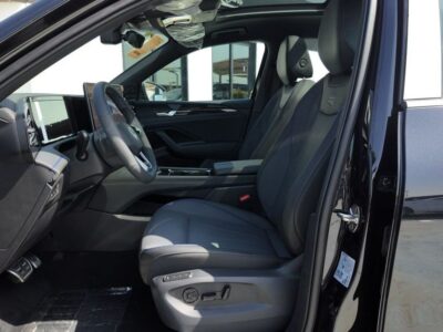 2025 VOLKSWAGEN TIGUAN L PRO 330TSI R-LINE SMART LEADING 4 Cylinders Black SUV