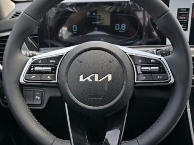 2026 Kia Seltos 1.5L Naturally Aspirated Petrol 4 Cylinders Silver Black SUV GCC Specs