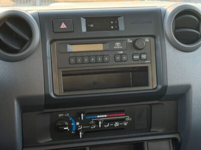 2026 Toyota Land Cruiser 4.0 Litres 6 Cylinders Petrol Engine White Grey Pickup Truck
