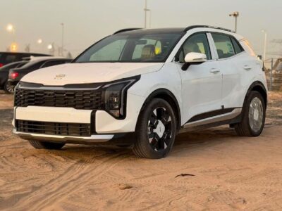 2026 Kia Sportage 2.0 Litres Turbocharged Inline-4 Engine White Brown SUV GCC Specs